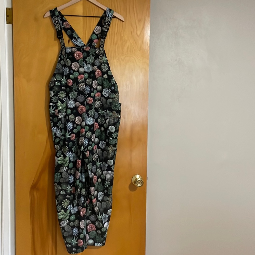 Women’s KAVU San blas overalls